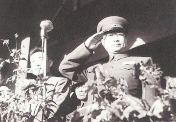 1955年授軍銜,十位大將都擔任什麼職務?職務最高的是誰? 1955年授軍銜,十位大將都擔任什麼職務?職務最高的是誰?