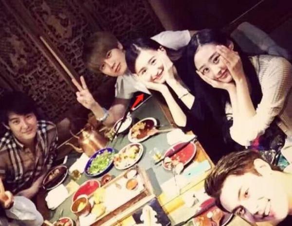 頂流任嘉倫和愛妻從默默無聞到大紅大紫的合照曝光 頂流任嘉倫和愛妻從默默無聞到大紅大紫的合照曝光