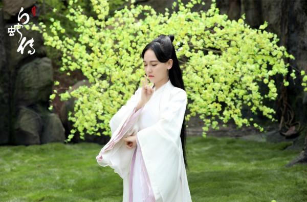 《新白蛇傳》定檔，經典再被翻拍，這一次白娘子能超越趙雅芝嗎？