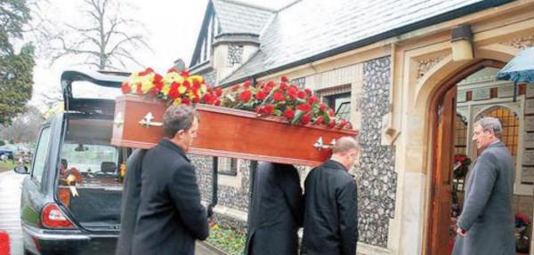 港劇傳奇曹達華,輸掉3億今價值1500億,賭王何鴻燊包他終身吃住 港劇傳奇曹達華,輸掉3億今價值1500億,賭王何鴻燊包他終身吃住