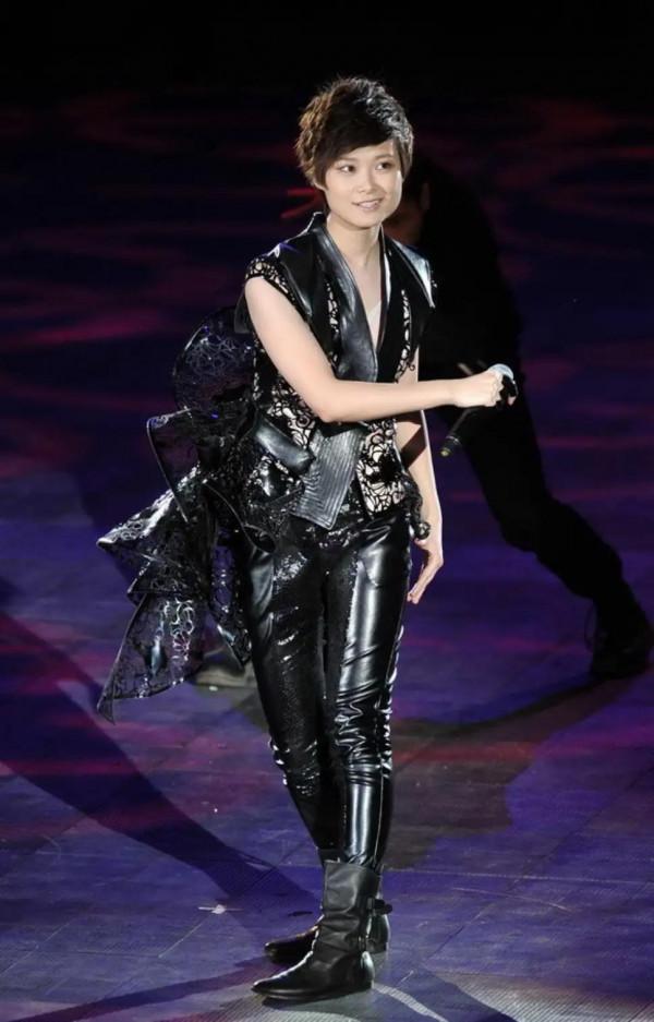 她越變越美的秘密,李宇春造型大分析 她越變越美的秘密,李宇春造型大分析