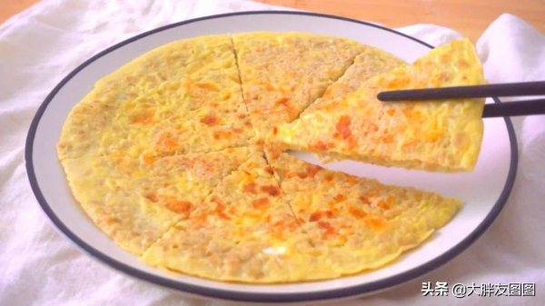 2勺燕麥，半杯牛奶，這樣做的早餐餅太軟了，快收藏起來