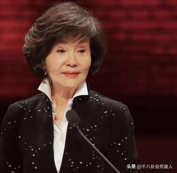 10位自然衰老的中老年女星，面板鬆弛滿面皺紋，但比整容臉舒服