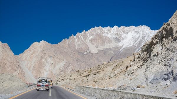 我國十大地勢驚險的公路,風景如畫但會讓你笑中帶淚,你去過哪個 我國十大地勢驚險的公路,風景如畫但會讓你笑中帶淚,你去過哪個