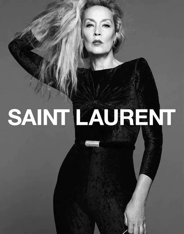 傑瑞·霍爾（Jerry Hall）的皺紋