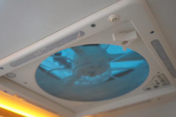 軍工品質全鋁車身夠結實,800W太陽能夠實用,網紅2號房車 軍工品質全鋁車身夠結實,800W太陽能夠實用,網紅2號房車