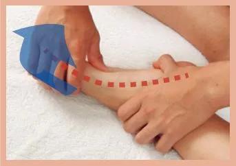 跑步後,加強給自己的雙腿適當放鬆恢復 跑步後,加強給自己的雙腿適當放鬆恢復