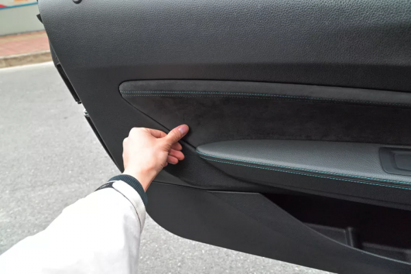 純正寶馬駕控,短小車身,前置後驅,4.2秒破百——二手 寶馬M2 純正寶馬駕控,短小車身,前置後驅,4.2秒破百——二手 寶馬M2