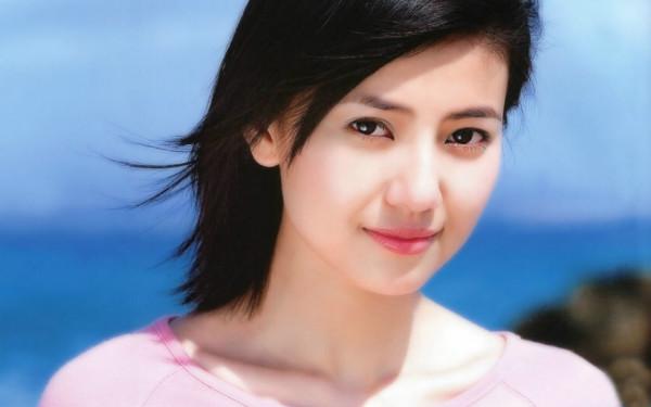 被星探發掘時，袁潔瑩在吵架，王俊凱在廁所，他被追著跑了6條街