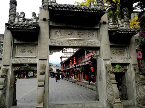 湖北2000年曆史古城，古時是兵家必爭之地，如今卻只剩下8萬人口