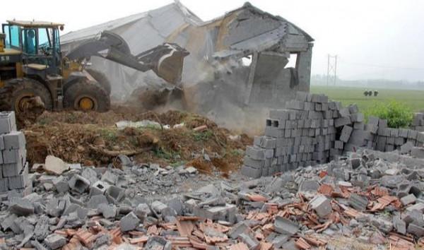 農村自建房需謹慎，不符合規定將被強拆，這四種違規不容忽視