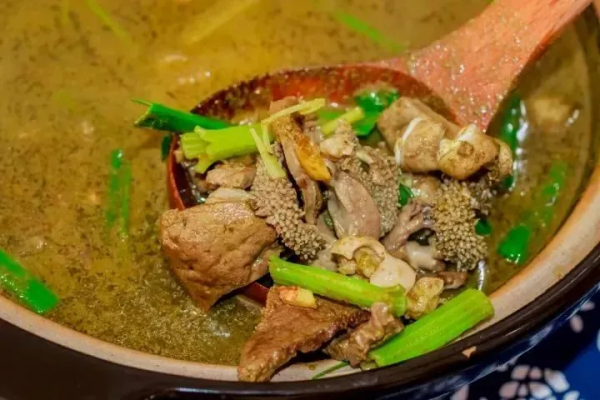 沒有什麼能夠阻擋中國人對美食的嚮往，就算是“屎”也不行