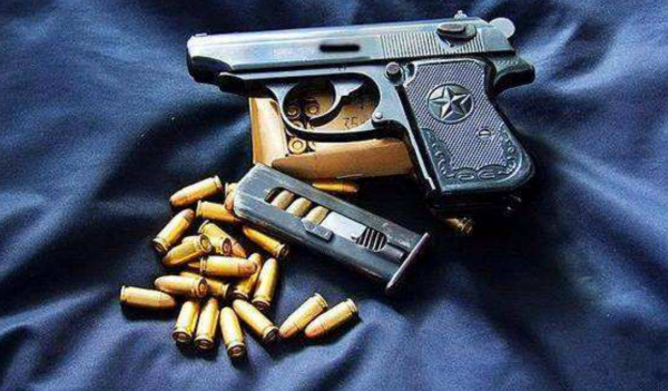 國產手槍的艱難研發史：64式手槍耽擱20年，77式大膽創新卻有缺陷
