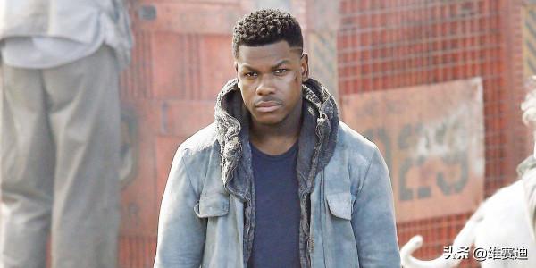 黑人演員拍攝途中無故離開,製作方卻表示:我們不敢起訴他 黑人演員拍攝途中無故離開,製作方卻表示:我們不敢起訴他