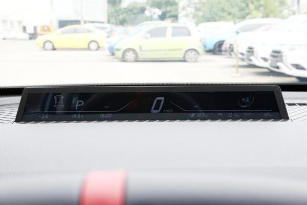 夠新奇還夠有趣,專為年輕人打造,續航401km,試駕哪吒V 夠新奇還夠有趣,專為年輕人打造,續航401km,試駕哪吒V