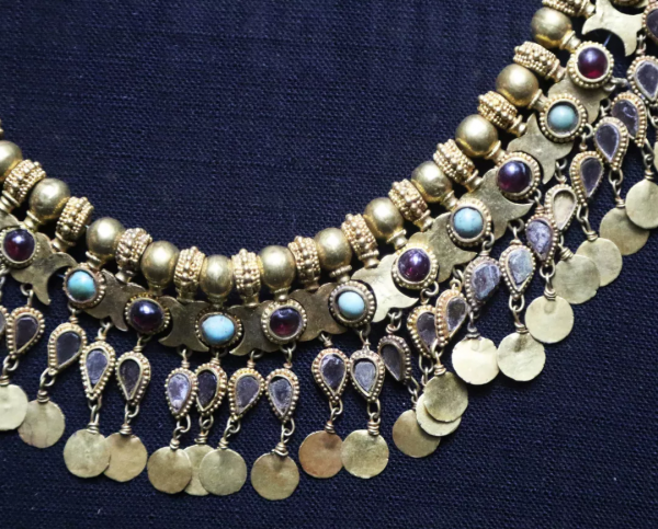 阿富汗：坐擁金山銀山的乞丐 | 地球知識局