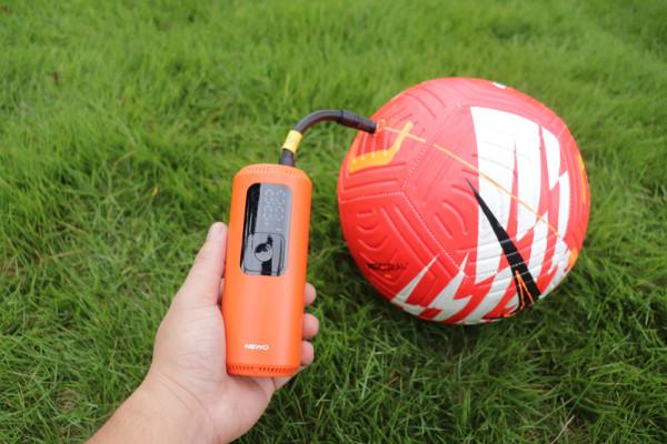 小米有品眾籌頻道上新，沃橙迷你充氣泵，30s強勁補氣