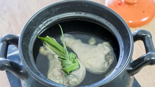 孩子放假，一家人的早中晚餐食譜，葷素搭配營養均衡，頓頓都吃光