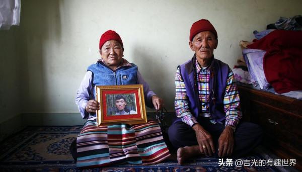 珠穆朗瑪峰的登山向導夏爾巴人，為了養家餬口，不惜拿生命做賭注