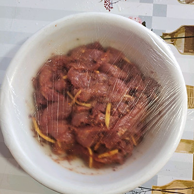 我家做手撕風乾豬肉乾就用這個方法,解饞又營養 我家做手撕風乾豬肉乾就用這個方法,解饞又營養