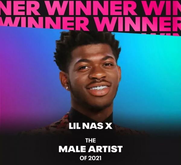 奧斯卡影后Halle Berry獲得了人民選擇獎偶像大獎