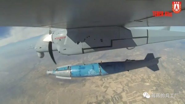 土耳其大型無人機服役，可持續飛行50小時，超越全球鷹