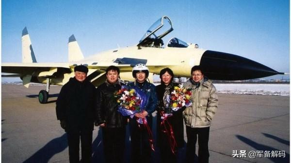 比購買蘇-35爭議更大,效能飽受質疑的殲-11B,為何生產300多架? 比購買蘇-35爭議更大,效能飽受質疑的殲-11B,為何生產300多架?