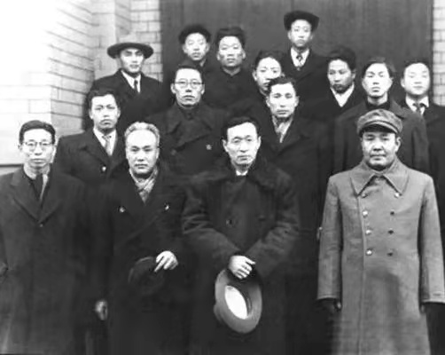 邊章五：長征前險遭不測，原本應授開國上將，可惜在授銜前累死了