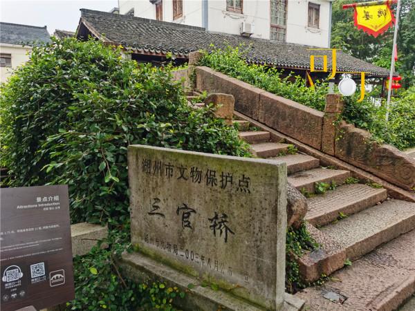 湖州荻港村的施家餛飩5元一碗,乾隆愛吃的鱔糊面,30元一碗 湖州荻港村的施家餛飩5元一碗,乾隆愛吃的鱔糊面,30元一碗