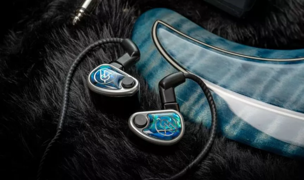 多單元圈鐵之水乳交融 - 64 AUDIO NIO 多單元圈鐵之水乳交融 - 64 AUDIO NIO