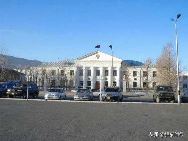 蒙古國最西端是巴彥烏列蓋省，這裡以哈薩克族為主，首府烏列蓋市