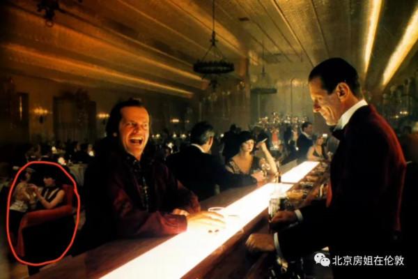 Madness樂隊主唱Suggs前住宅要價£1,950,000,附帶一個鍍金酒吧 Madness樂隊主唱Suggs前住宅要價£1,950,000,附帶一個鍍金酒吧