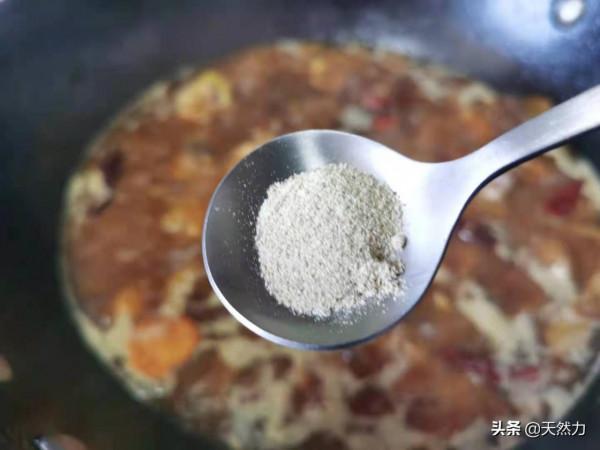 炒雞簡單又好吃的正確做法，不柴不腥，雞肉滑嫩入味，超下飯