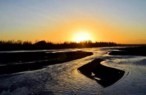 2021年全國最熱的撿玉打卡網紅河-塔什薩依河