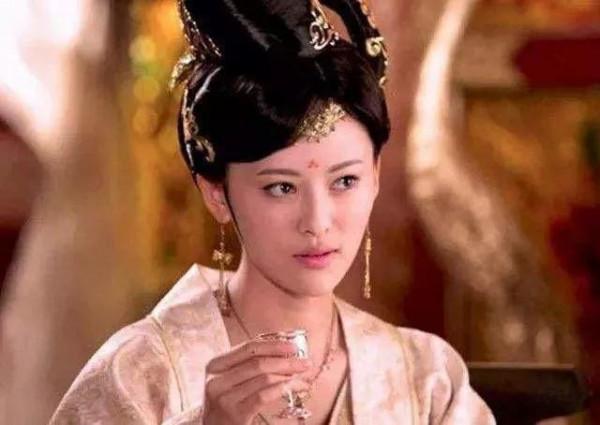 唐代人服妖，用後世時光看：時尚