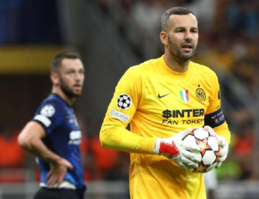 官宣！國米23歲鐵衛離隊，伊卡爾迪身價狂降2000萬，藍鷹關注漢達