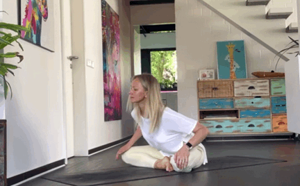 一套在家就能練的女性減壓瑜伽序列，練完超級舒服