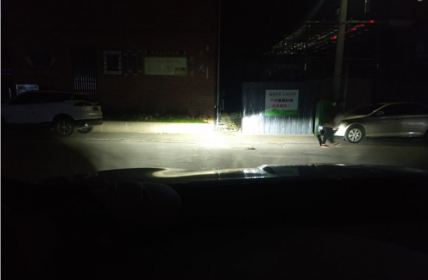 瑞虎8前大燈盲區大怎麼解決？