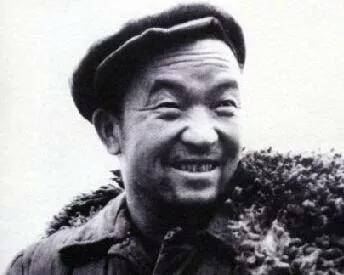 1964年，毛主席請王進喜吃飯，桌上共有12道菜，但他為何沒吃飽？