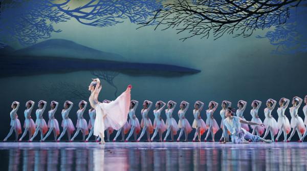 靈魂舞者朱潔靜:兩次登上春晚,舞蹈是她的愛人,也是她的敵人 靈魂舞者朱潔靜:兩次登上春晚,舞蹈是她的愛人,也是她的敵人