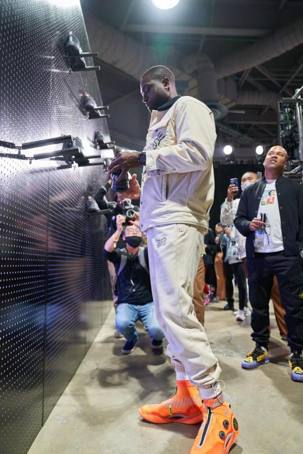 韋德ComplexCon專訪:想和李寧再合作20年30年 韋10代表進化的DNA 韋德ComplexCon專訪:想和李寧再合作20年30年 韋10代表進化的DNA