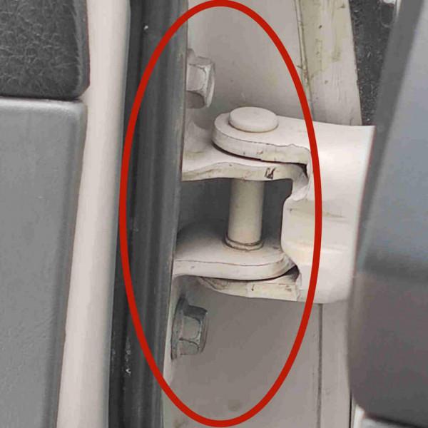 車齡16年的普拉多僅有噴漆，車還賣15萬，這保值率絕了