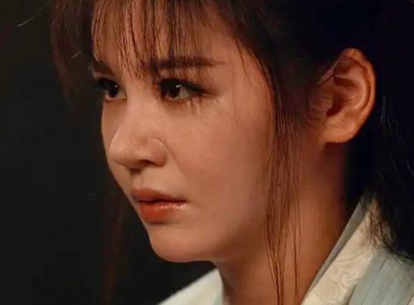 單看硬照美如畫，一到戲裡就&OpenCurlyDoubleQuote;拉胯&rdquo;，這2位女星顏值成謎