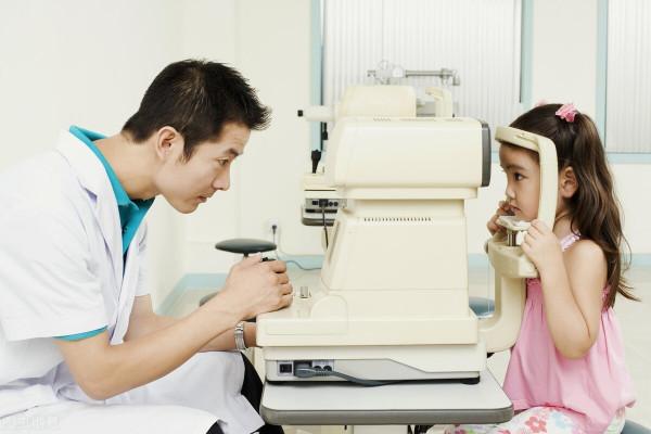 《健康管理》：兒科專家蔣競雄博士給中國父母的兒童保健必修課