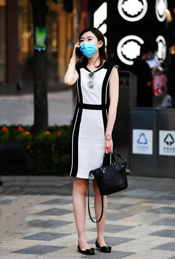 掩飾不住美麗的輕熟風格，女生淺口平底鞋時尚穿搭