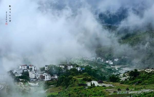 又到週末！去靈山登山賞景嗎？