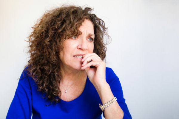 女性過了更年期,一年比一年老,醫生:做對3件事,或能改善 女性過了更年期,一年比一年老,醫生:做對3件事,或能改善