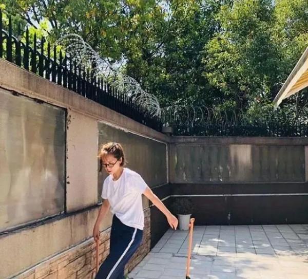 定居內地20位港臺明星，有人住5億豪宅，有人住三線小城65平米房