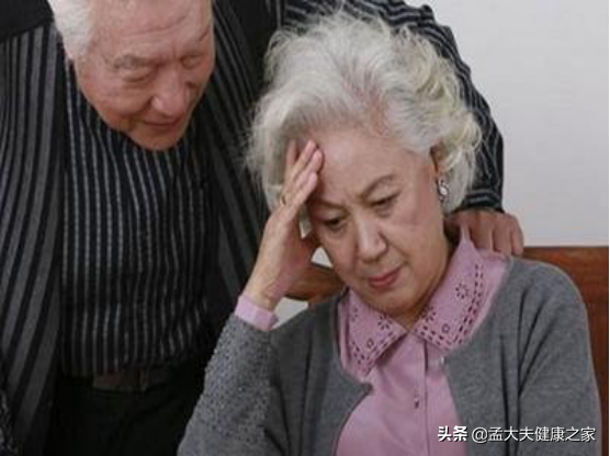 突發心臟病,阿司匹林、速效救心丸、硝酸甘油,應該吃哪個? 突發心臟病,阿司匹林、速效救心丸、硝酸甘油,應該吃哪個?