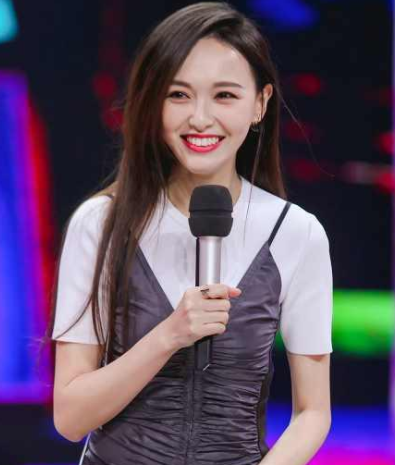 絕了！這九個酒窩女星無人爭鋒，一顰一笑都超甜，整不出的靈動